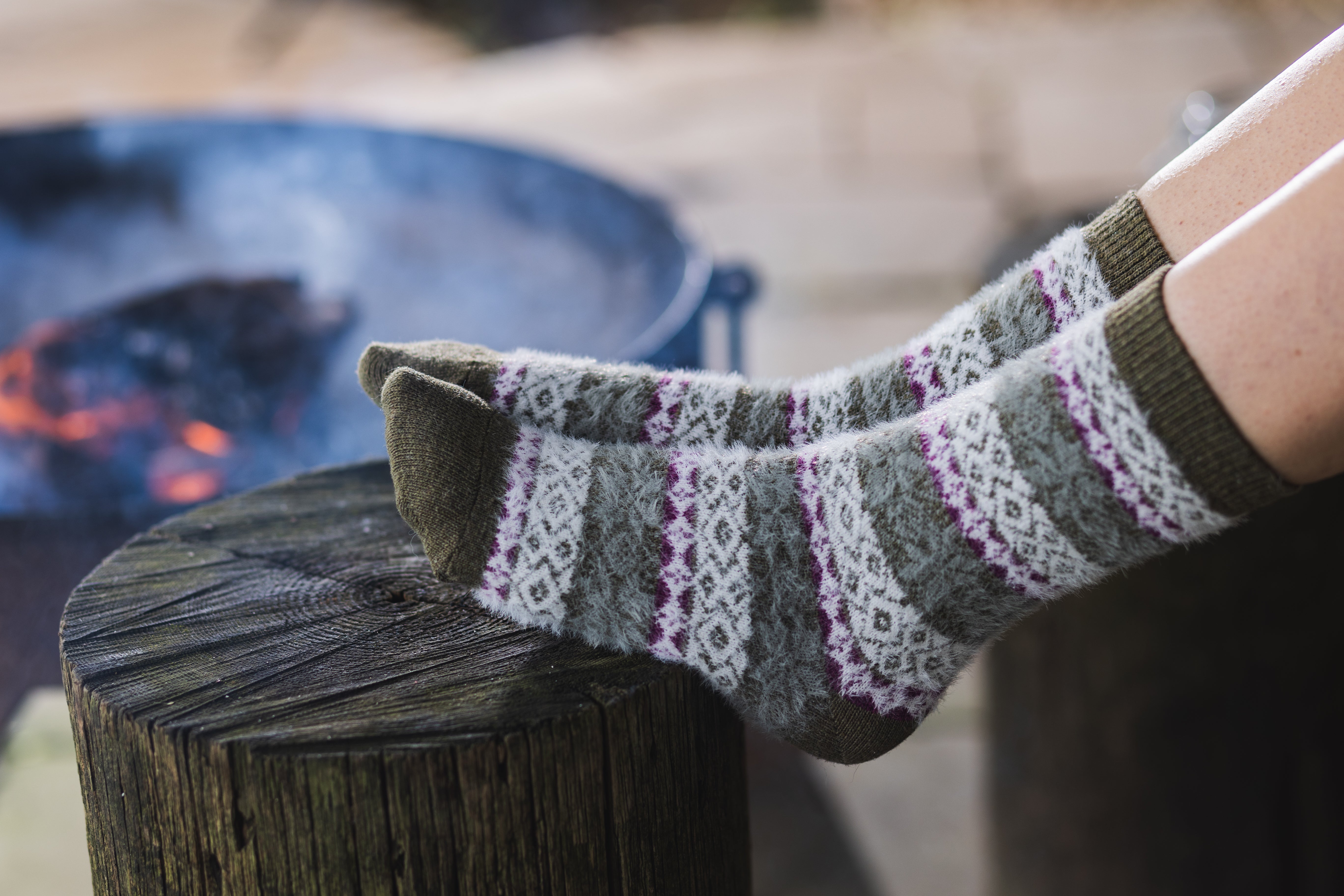 Sage green and pink soft wool blend patterned socks
