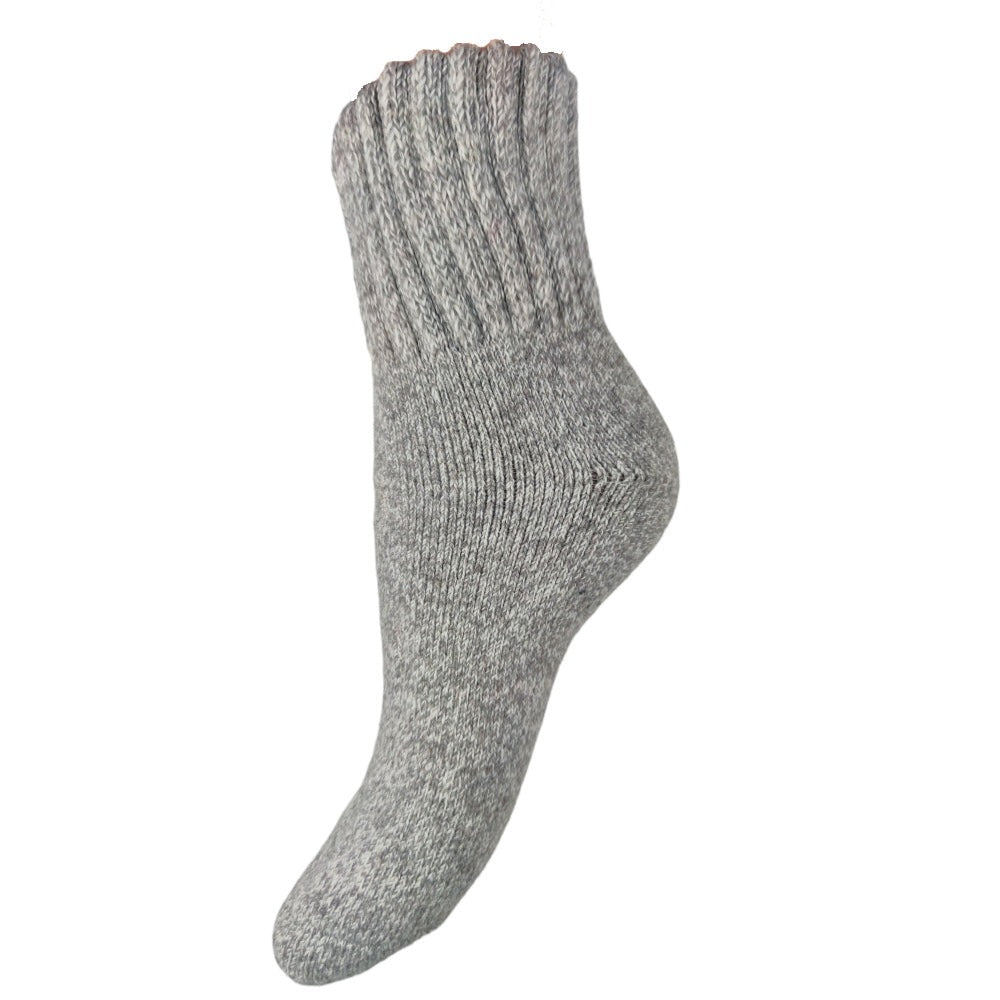 Thick grey socks with ribbed cuff. boot sock size 4-7