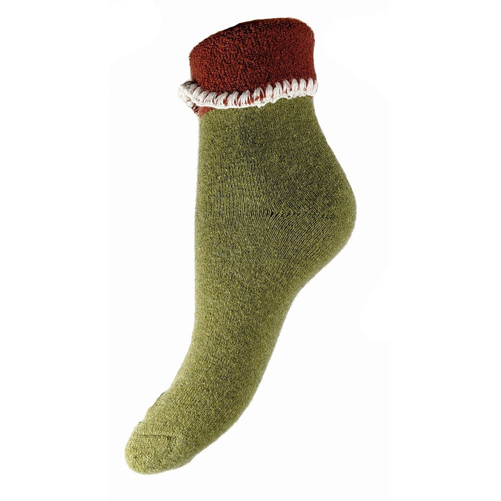 Green wool blend cuff socks with rust cuff, bed socks size 4-7